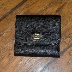 Coach Women's Small Snap Trifold Crossgrain Leather Wallet card holder EUC